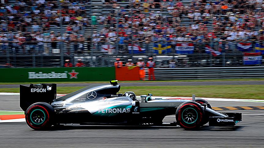 Rosberg, zirveyi zorluyor! Bu sezonki 7. yarışını kazandı!